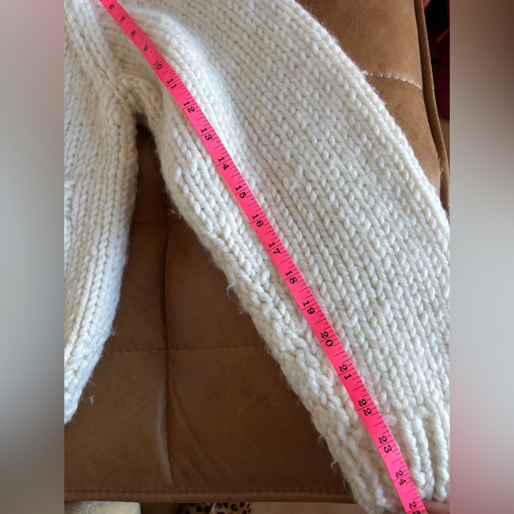 Handmade GOGO “Bride” Short Cardi Sweater One Size - Picture 5 of 10